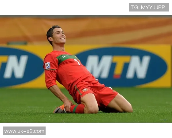 足球明星高清照片集锦尽享球场风采与荣耀瞬间